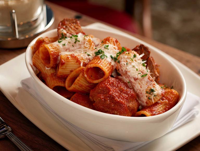 pasta, Italian eatery Disney Springs